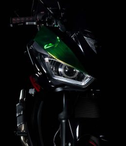 Rouler en moto l'hiver, utilisez judicieusement vos phares et vos feux de croisement pour une visibilité optimale