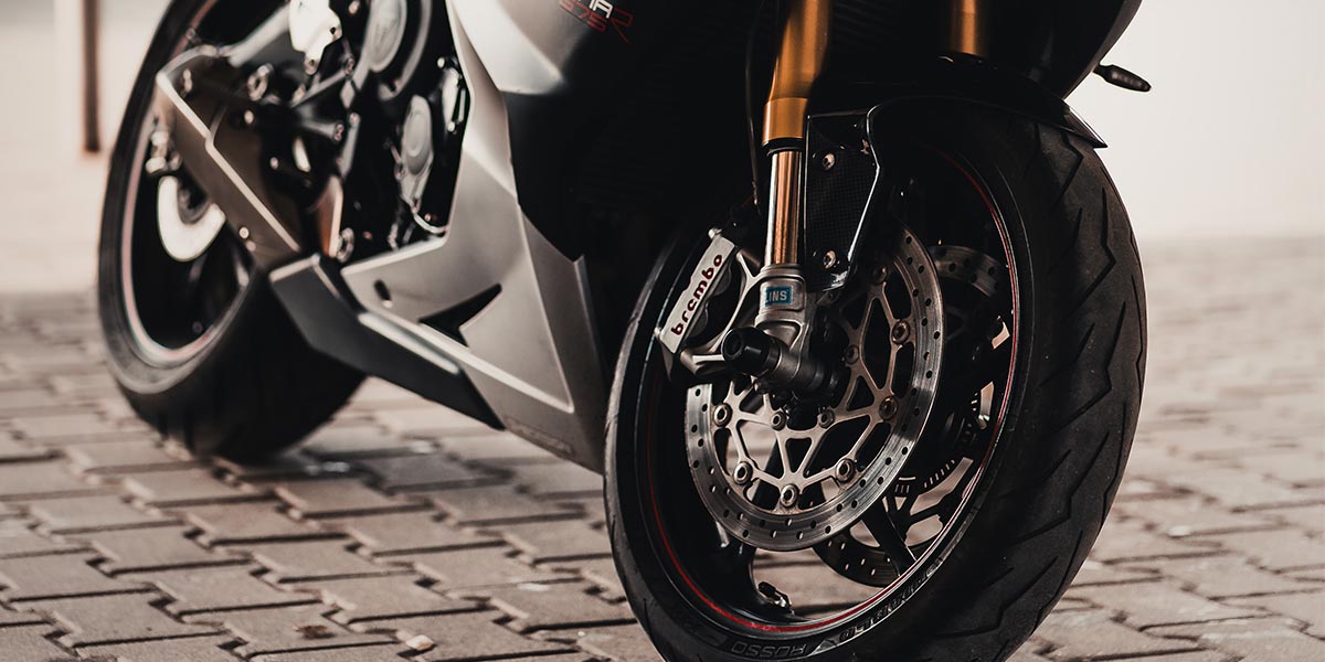 comment changer ses plaquettes de frein moto ?