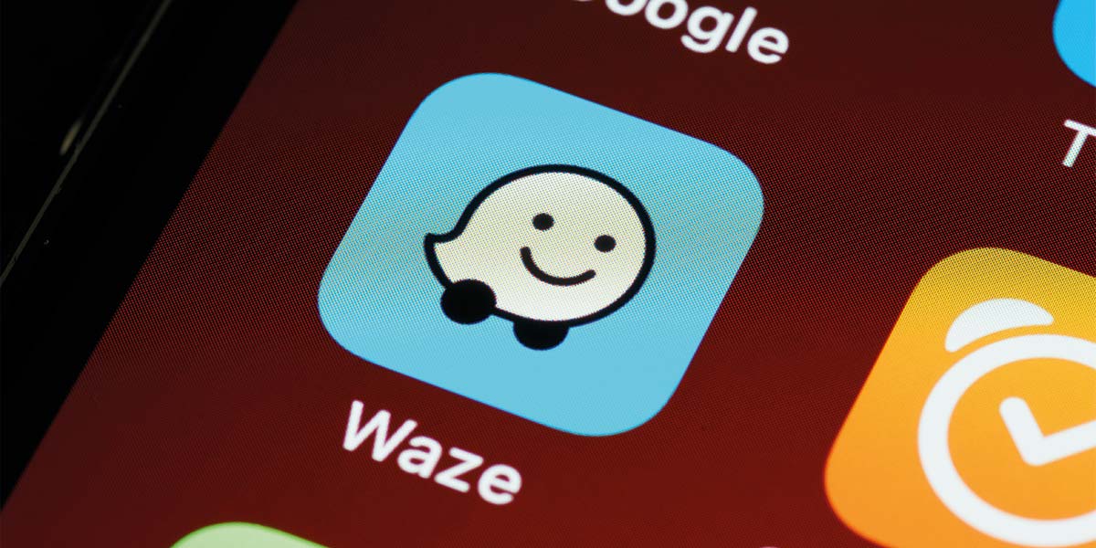 Accents régionaux sur Waze, le guidage vocal qui redonne le sourire.