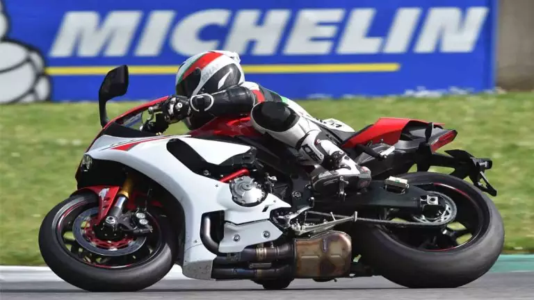 Michelin POWER DAYS : 18 journées de roulage moto sur des circuits de légende