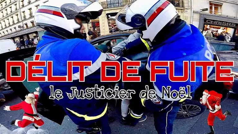 Chris RS - un motard déguisé en Père Noël intercepte une chauffarde