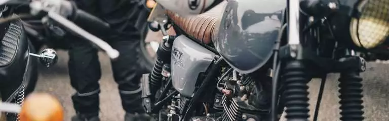 Peut-on conduire une moto avec le permis B ?