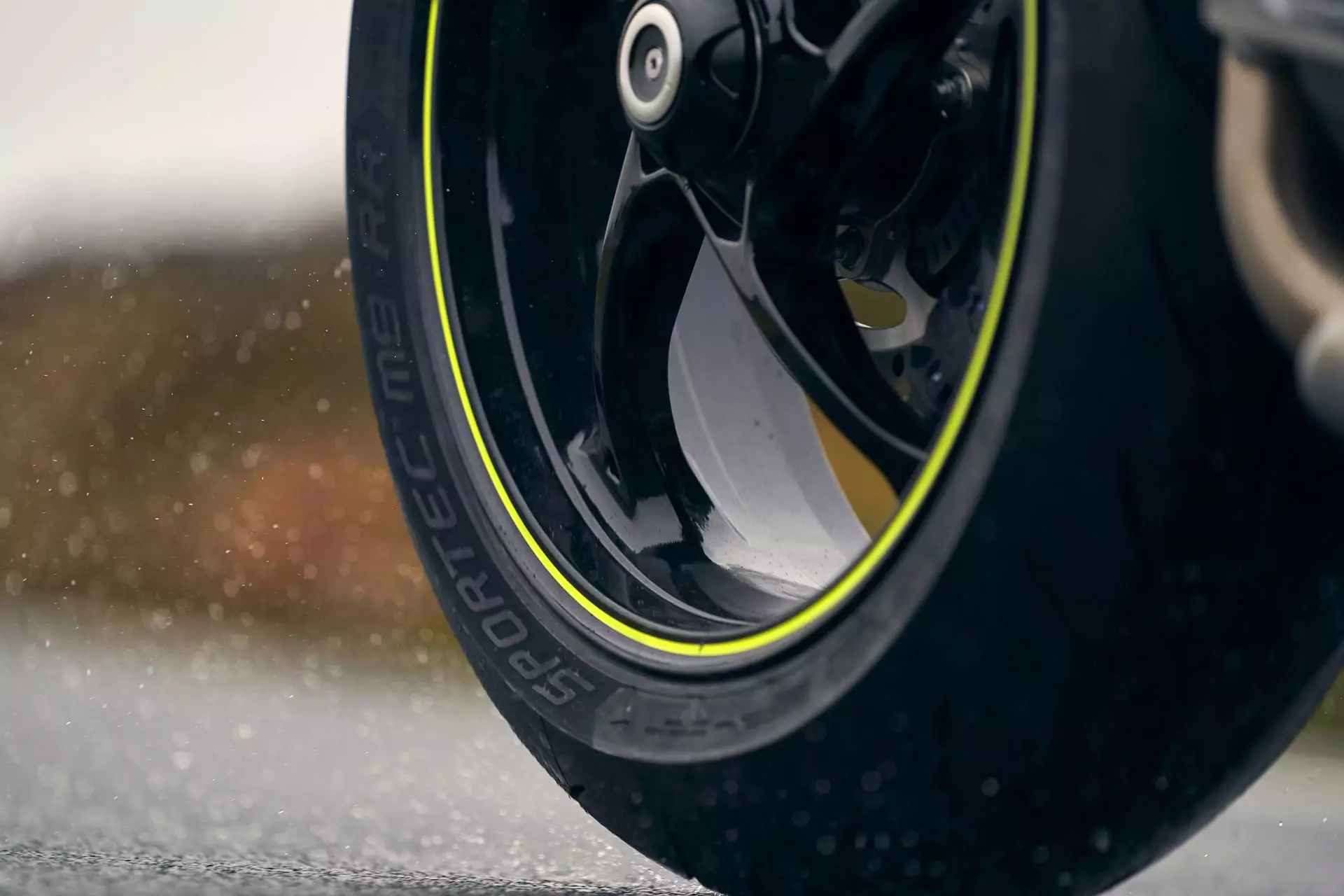 Metzeler Sportec M9 RR