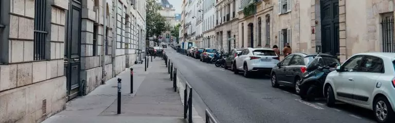 Suppression de 70 000 places de stationnement à Paris