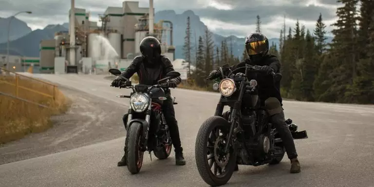 Abaissement de la limitation de vitesse pour les motos