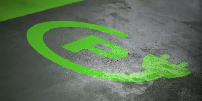 Un véhicule électrique pour 100€ par mois