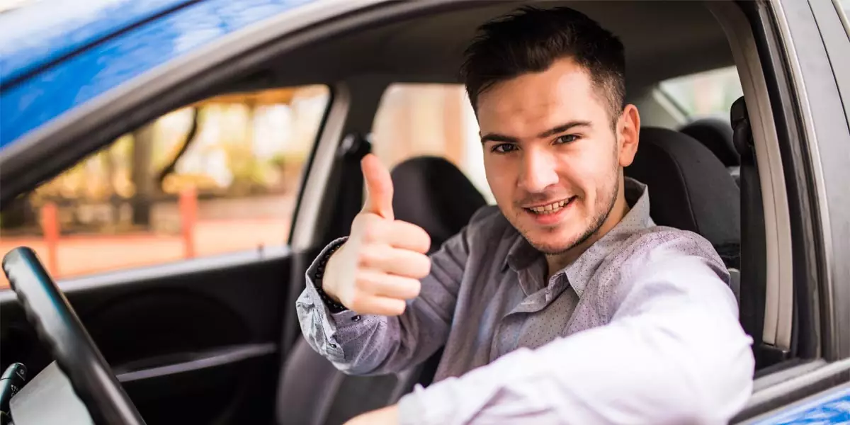 L'âge minimal légal pour conduire seul passe à 17 ans au 1er janvier 2024